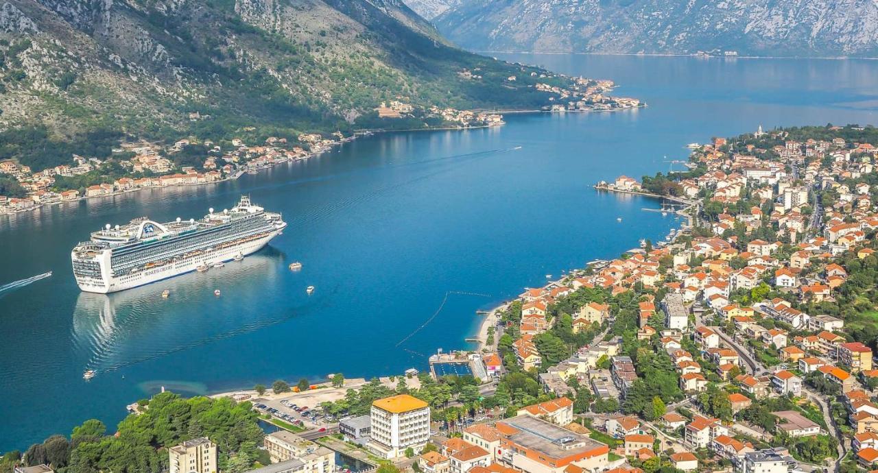 Villa Nikola Kotor Exterior foto
